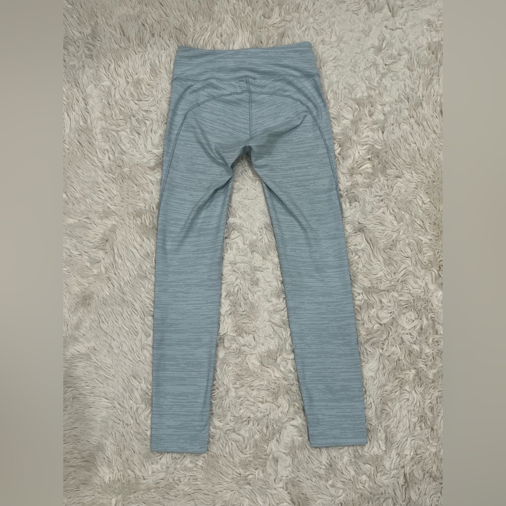 Outdoor Voices Women’s 3/4 Warmup Leggings XS Quartz Blue Yoga Pants Athletic - Picture 5 of 8